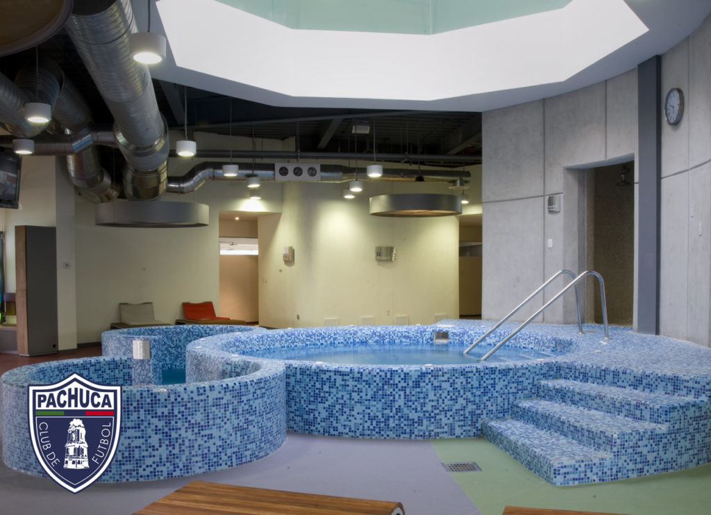 Tina de contraste e hidromasaje para primer equipo